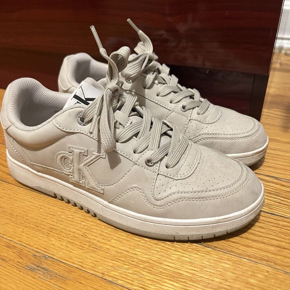 Calvin Klein Henlea Sneakers Size 8M Beige Classic Neutral Shoes Preppy Modern - Picture 2 of 8